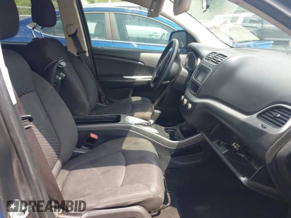 2017 Dodge Journey SXT with VIN 3C4PDCBG3HT588828, listed as a IAAI auction lot 42037868 with Not provided miles and . Bid and sale history available at DreamBid. Image 5.