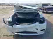 2022 Tesla Model Y Long Range z VIN 7SAYGDEEXNF353853, wystawiony jako IAAI lot #42792563 z przebiegiem 84 692 mil mil oraz . Historia ofert i sprzedaży dostępna na DreamBid. Obrazek 11.