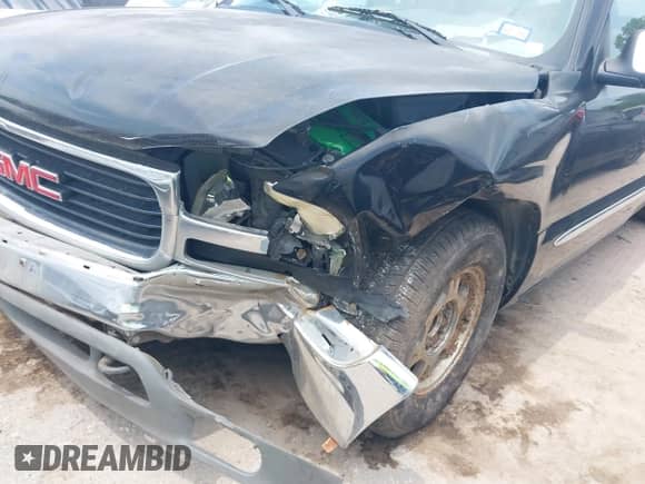 2000 GMC Sierra 1500 SLE z VIN 1GTEC19T4YZ292226, wystawiony jako IAAI lot #42989644 z przebiegiem Nie podano mil oraz . Historia ofert i sprzedaży dostępna na DreamBid. Obrazek 6.