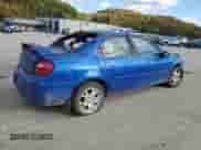 2005 Dodge Neon SXT z VIN 1B3ES56CX5D211335, wystawiony jako Copart lot #76470834 z przebiegiem Nie podano mil oraz Szkoda całkowita • Salvage title. Historia ofert i sprzedaży dostępna na DreamBid. Obrazek 3.