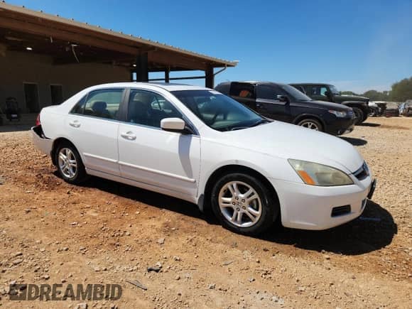 2006 Honda Accord EX-L с VIN 1HGCM568X6A129282, выставлен на аукционе Copart как лот 71073745 с пробегом 195 059 миль миль и На запчасти • Non repairable. История ставок и продаж доступна на DreamBid. Изображение 4.