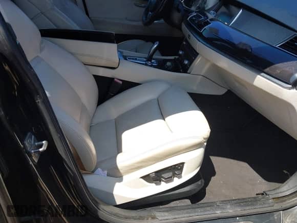 2010 BMW 5 Series 550i Gran Turismo с VIN WBASN4C58AC208505, выставлен на аукционе IAAI как лот 42411634 с пробегом 155 786 миль миль и . История ставок и продаж доступна на DreamBid. Изображение 5.