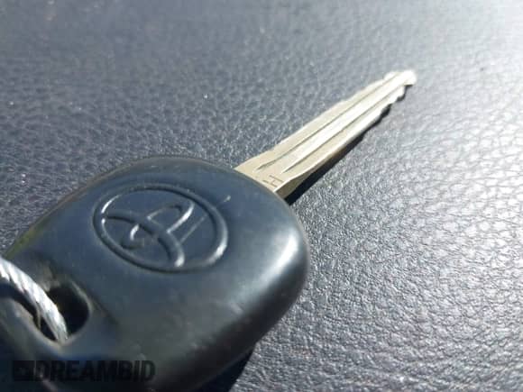 2016 Toyota Tacoma SR with VIN 5TFRX5GN4GX058969, listed as a IAAI auction lot 43590771 with 237,437 mi miles and . Bid and sale history available at DreamBid. Image 11.