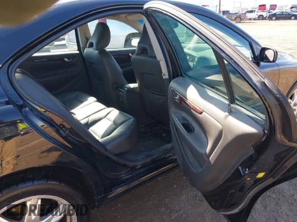 2006 Volvo S60 2.5L Turbo с VIN YV1RH592162543124, выставлен на аукционе IAAI как лот 41793636 с пробегом 123 644 миль миль и . История ставок и продаж доступна на DreamBid. Изображение 8.