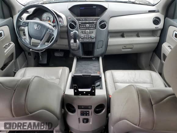 2015 Honda Pilot EX-L с VIN 5FNYF4H5XFB049001, выставлен на аукционе Copart как лот 81849275 с пробегом 125 378 миль миль и Списание • Salvage title. История ставок и продаж доступна на DreamBid. Изображение 8.