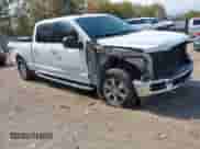 2019 Ford F-150 XLT z VIN 1FTFW1E44KFC77101, wystawiony jako IAAI lot #43493499 z przebiegiem 106 257 mil mil oraz . Historia ofert i sprzedaży dostępna na DreamBid. Obrazek 1.