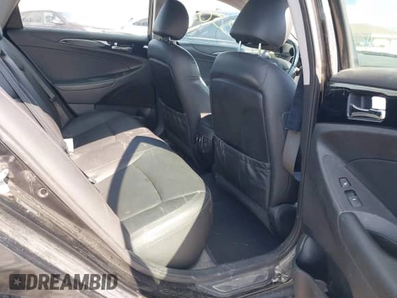 2012 Hyundai Sonata Limited с VIN 5NPEC4AC5CH357839, выставлен на аукционе IAAI как лот 42463034 с пробегом 200 000 миль миль и . История ставок и продаж доступна на DreamBid. Изображение 8.