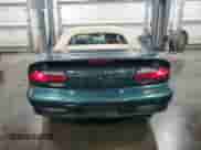 1995 Chevrolet Camaro Z28 z VIN 2G1FP32PXS2118150, wystawiony jako Copart lot #75444944 z przebiegiem 123 778 mil mil oraz Szkoda całkowita • Salvage title. Historia ofert i sprzedaży dostępna na DreamBid. Obrazek 6.