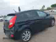 2013 Hyundai Accent SE с VIN KMHCU5AE7DU111518, выставлен на аукционе IAAI как лот 43354262 с пробегом 142 105 миль миль и . История ставок и продаж доступна на DreamBid. Изображение 4.