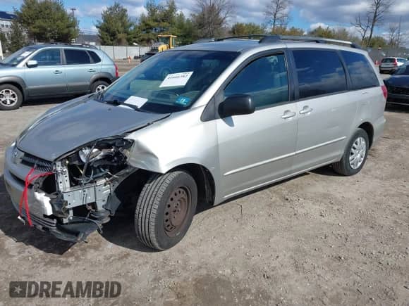2005 Toyota Sienna CE с VIN 5TDZA23C45S377456, выставлен на аукционе IAAI как лот 41666382 с пробегом 170 713 миль миль и . История ставок и продаж доступна на DreamBid. Изображение 17.
