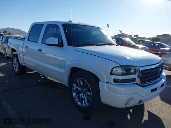 2005 GMC Sierra 1500 SLE z VIN 2GTEC13T051146497, wystawiony jako IAAI lot #41670378 z przebiegiem 172 085 mil mil oraz . Historia ofert i sprzedaży dostępna na DreamBid. Obrazek 1.