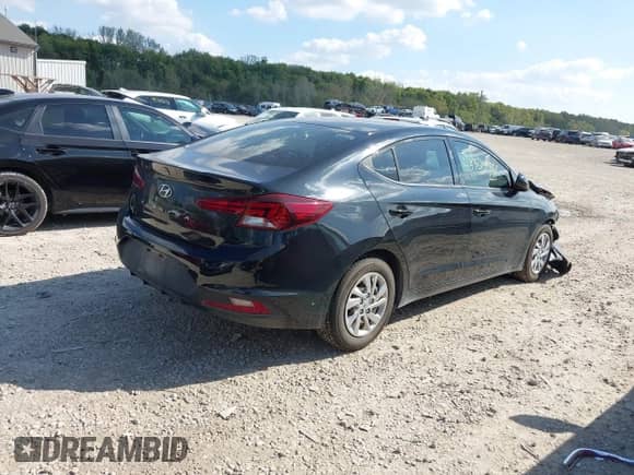 2019 Hyundai Elantra SE с VIN KMHD74LFXKU778172, выставлен на аукционе IAAI как лот 43324961 с пробегом 131 759 миль миль и . История ставок и продаж доступна на DreamBid. Изображение 4.