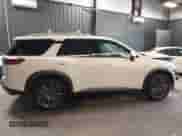 2022 Nissan Pathfinder SL с VIN 5N1DR3CD1NC253112, выставлен на аукционе IAAI как лот 42156033 с пробегом 40 025 миль миль и . История ставок и продаж доступна на DreamBid. Изображение 14.