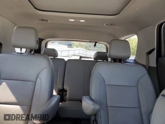 2018 Chevrolet Traverse LT z VIN 1GNEVHKW3JJ135936, wystawiony jako Copart lot #53094745 z przebiegiem 85 900 mil mil oraz Szkoda całkowita • Salvage title. Historia ofert i sprzedaży dostępna na DreamBid. Obrazek 10.