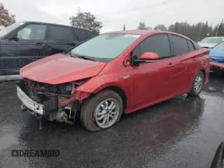 2017 Toyota Prius Premium z VIN JTDKARFPXH3064135, wystawiony jako Copart lot #84250215 z przebiegiem 142 529 mil mil oraz Szkoda całkowita • Salvage title. Historia ofert i sprzedaży dostępna na DreamBid. Obrazek 1.