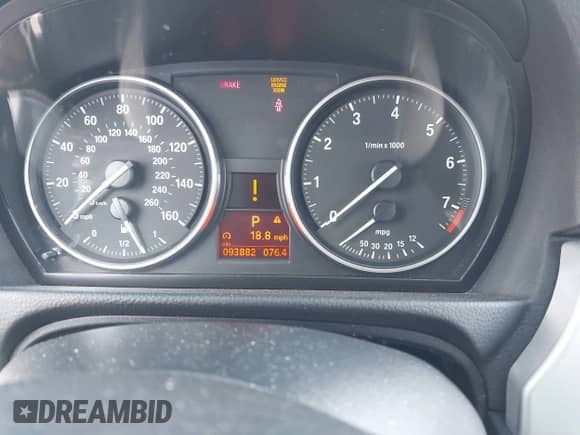 2011 BMW 3 Series 328i with VIN WBAPH7G59BNN03904, listed as a IAAI auction lot 43549725 with 93,882 mi miles and . Bid and sale history available at DreamBid. Image 7.