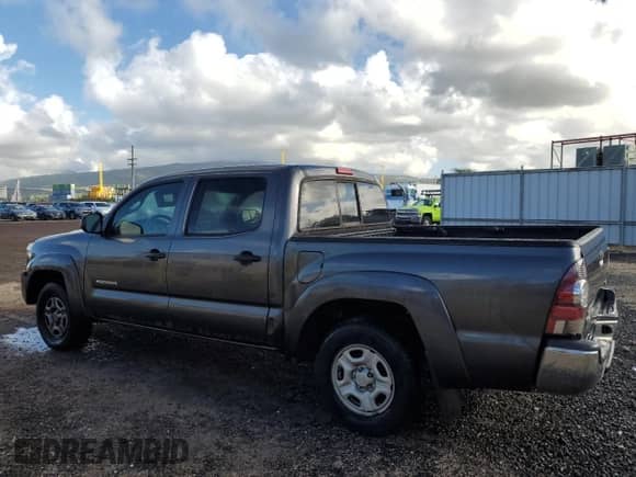2013 Toyota Tacoma z VIN 5TFJX4CN4DX024331, wystawiony jako Copart lot #47500905 z przebiegiem 131 421 mil mil oraz Czysty tytuł • Clean title. Historia ofert i sprzedaży dostępna na DreamBid. Obrazek 2.