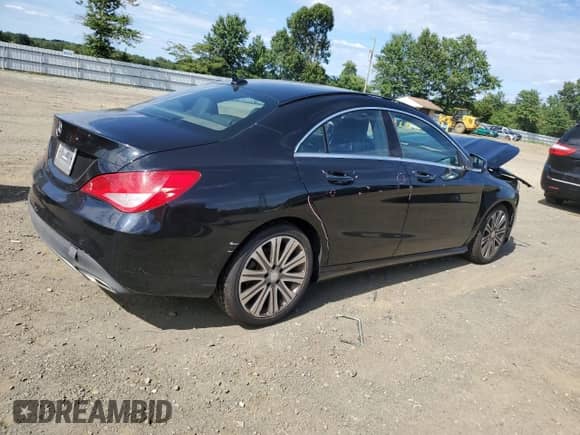 2017 Mercedes-Benz CLA 250 с VIN WDDSJ4EB0HN486045, выставлен на аукционе Copart как лот 68926015 с пробегом Не указан миль и Списание • Salvage title. История ставок и продаж доступна на DreamBid. Изображение 3.