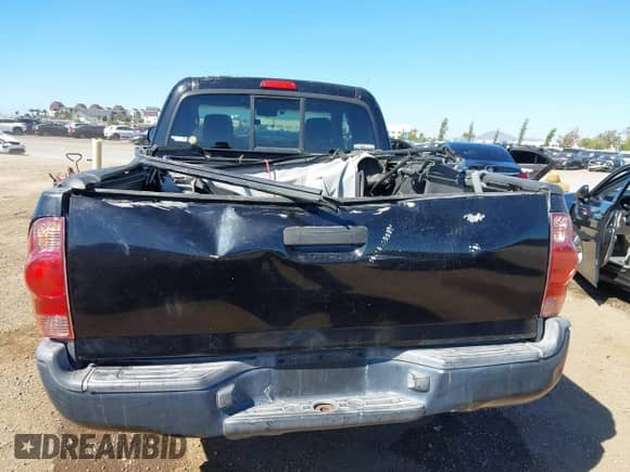 2008 Toyota Tacoma z VIN 5TETX22N88Z571387, wystawiony jako IAAI lot #43348183 z przebiegiem 181 818 mil mil oraz . Historia ofert i sprzedaży dostępna na DreamBid. Obrazek 16.