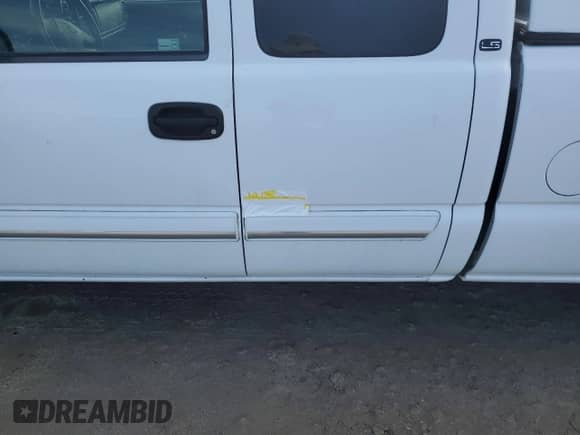 2003 Chevrolet Silverado 1500 LS z VIN 1GCEC19T93E186628, wystawiony jako Copart lot #74373104 z przebiegiem 104 619 mil mil oraz Szkoda całkowita • Salvage title. Historia ofert i sprzedaży dostępna na DreamBid. Obrazek 12.