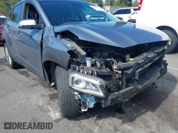 2020 Hyundai Kona SEL z VIN KM8K22AA9LU541806, wystawiony jako IAAI lot #43402360 z przebiegiem 55 852 mil mil oraz . Historia ofert i sprzedaży dostępna na DreamBid. Obrazek 17.