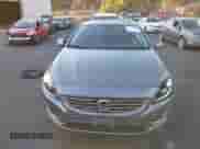 2018 Volvo S60 Inscription Platinum с VIN LYV402HM6JB172851, выставлен на аукционе IAAI как лот 41336363 с пробегом 77 591 миль миль и . История ставок и продаж доступна на DreamBid. Изображение 11.