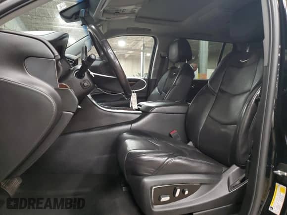 2018 Cadillac Escalade ESV Premium Luxury с VIN 1GYS4JKJ8JR319145, выставлен на аукционе Copart как лот 87267425 с пробегом 232 678 миль миль и Чистый • Clean title. История ставок и продаж доступна на DreamBid. Изображение 7.