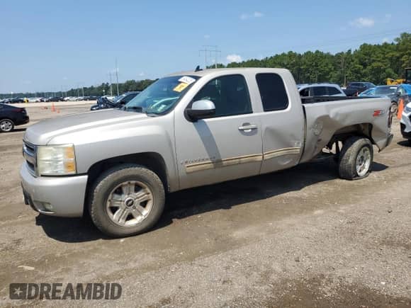2009 Chevrolet Silverado 1500 LTZ с VIN 1GCEK39039Z208158, выставлен на аукционе Copart как лот 69484225 с пробегом 177 660 миль миль и Списание • Salvage title. История ставок и продаж доступна на DreamBid. Изображение 1.