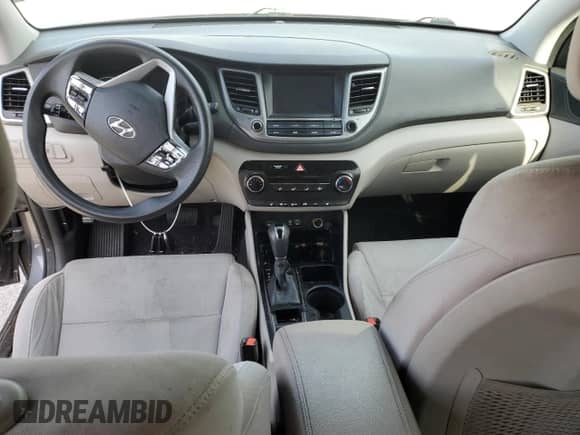 2018 Hyundai Tucson SEL с VIN KM8J3CA45JU679929, выставлен на аукционе Copart как лот 63600225 с пробегом Не указан миль и Списание • Salvage title. История ставок и продаж доступна на DreamBid. Изображение 8.