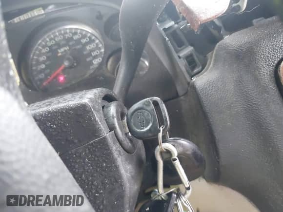 2007 Chevrolet Silverado 2500HD Work Truck z VIN 1GCHK29K07E512335, wystawiony jako IAAI lot #42687129 z przebiegiem 284 147 mil mil oraz . Historia ofert i sprzedaży dostępna na DreamBid. Obrazek 11.