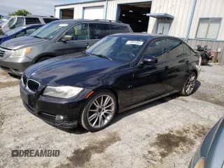2011 BMW 3 Series 328i с VIN WBAPH5G52BNM75285, выставлен на аукционе Copart как лот 54124065 с пробегом 182 636 миль миль и Списание • Salvage title. История ставок и продаж доступна на DreamBid. Изображение 1.