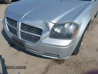 2005 Dodge Magnum SE with VIN 2D4FV48T95H515229, listed as a IAAI auction lot 42864417 with 94,622 mi miles and . Bid and sale history available at DreamBid. Image 6.