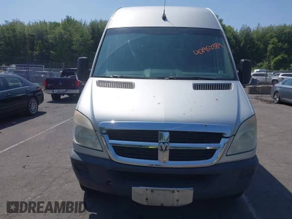 2007 Dodge Sprinter Passenger with VIN WD8PE745875145268, listed as a IAAI auction lot 42952389 with 172,426 mi miles and . Bid and sale history available at DreamBid. Image 6.