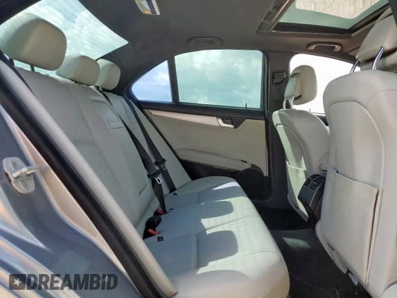 2014 Mercedes-Benz C 250 Sport with VIN WDDGF4HB0EG254273, listed as a Copart auction lot 70661895 with 117,284 mi miles and Salvage title. Bid and sale history available at DreamBid. Image 10.