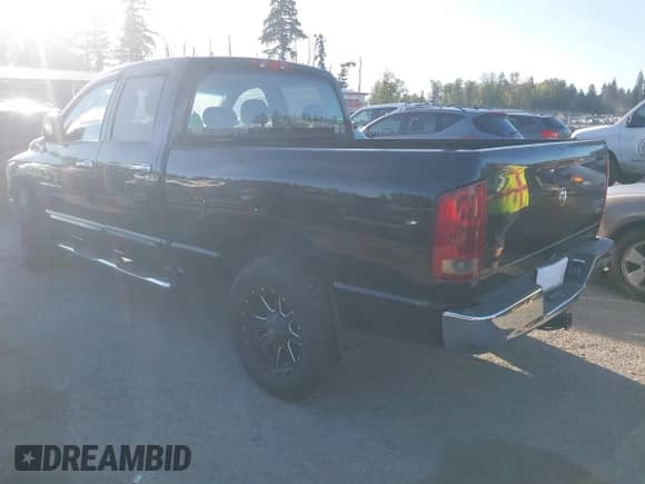 2005 Dodge 1500 SLT with VIN 1D7HU18D15S162600, listed as a IAAI auction lot 43220038 with 232,921 mi miles and . Bid and sale history available at DreamBid. Image 3.