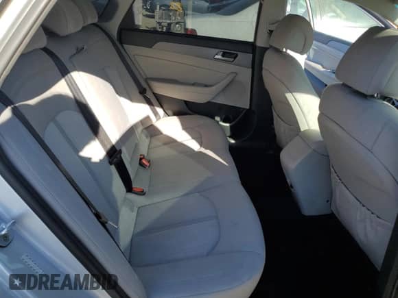 2016 Hyundai Sonata SE с VIN KMHE24L14GA012275, выставлен на аукционе Copart как лот 82573585 с пробегом 187 462 миль миль и Списание • Salvage title. История ставок и продаж доступна на DreamBid. Изображение 10.