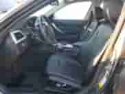 2016 BMW 3 Series 320i xDrive z VIN WBA8E5G51GNT40741, wystawiony jako Copart lot #89641135 z przebiegiem 105 501 mil mil oraz Szkoda całkowita • Salvage title. Historia ofert i sprzedaży dostępna na DreamBid. Obrazek 7.