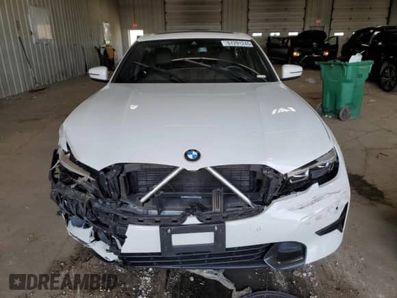 2021 BMW 3 Series 330e xDrive с VIN 3MW5P9J07M8C06218, выставлен на аукционе Copart как лот 67291245 с пробегом Не указан миль и На запчасти • Non repairable. История ставок и продаж доступна на DreamBid. Изображение 5.