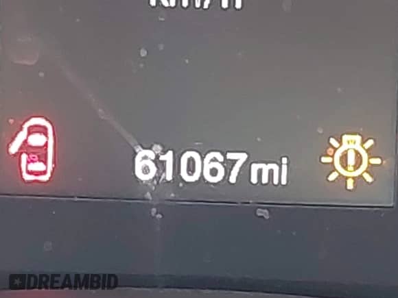 2017 Jeep Renegade Latitude z VIN ZACCJABB9HPG50241, wystawiony jako IAAI lot #42807253 z przebiegiem 61 067 mil mil oraz . Historia ofert i sprzedaży dostępna na DreamBid. Obrazek 16.