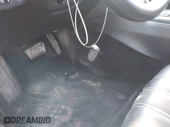 2015 Chrysler 300 S с VIN 2C3CCABGXFH872294, выставлен на аукционе IAAI как лот 42745527 с пробегом 92 752 миль миль и . История ставок и продаж доступна на DreamBid. Изображение 11.
