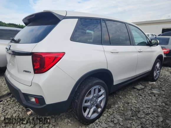 2025 Honda Passport EX-L with VIN 5FNYF8H50SB012847, listed as a Copart auction lot 65118915 with 19,238 mi miles and Salvage title. Bid and sale history available at DreamBid. Image 3.