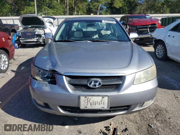 2006 Hyundai Sonata GLS with VIN 5NPEU46C76H111739, listed as a Copart auction lot 81996704 with 207,534 mi miles and Salvage title. Bid and sale history available at DreamBid. Image 5.