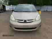 2009 Toyota Sienna CE с VIN 5TDZK29C09S249094, выставлен на аукционе Copart как лот 58906735 с пробегом 293 043 миль миль и Списание • Salvage title. История ставок и продаж доступна на DreamBid. Изображение 5.