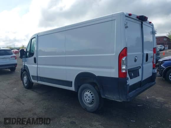 2024 Ram ProMaster Cargo Tradesman с VIN 3C6LRVAG7RE132017, выставлен на аукционе IAAI как лот 42202594 с пробегом 7 709 миль миль и . История ставок и продаж доступна на DreamBid. Изображение 3.