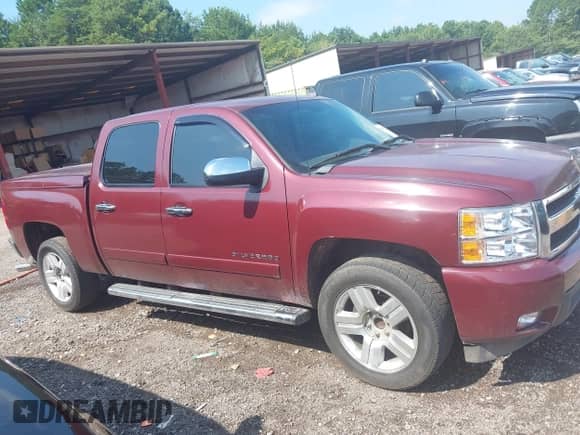 2008 Chevrolet Silverado 1500 1LT with VIN 2GCEC13J281152630, listed as a IAAI auction lot 42872477 with 265,481 mi miles and . Bid and sale history available at DreamBid. Image 13.