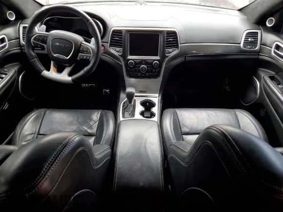 2016 Jeep Grand Cherokee SRT Night с VIN 1C4RJFDJ2GC425478, выставлен на аукционе Copart как лот 77412554 с пробегом 111 822 миль миль и Списание • Salvage title. История ставок и продаж доступна на DreamBid. Изображение 8.