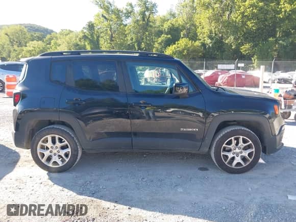 2017 Jeep Renegade Latitude с VIN ZACCJBBB5HPF47291, выставлен на аукционе IAAI как лот 43082646 с пробегом 143 555 миль миль и . История ставок и продаж доступна на DreamBid. Изображение 13.