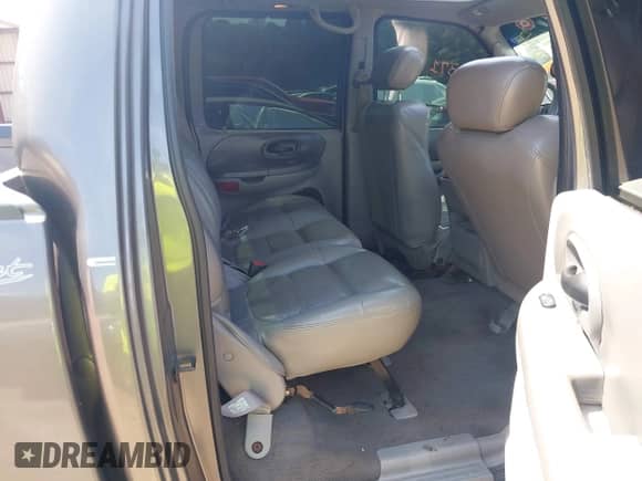 2002 Ford F-150 XLT с VIN 1FTRW08L52KA01897, выставлен на аукционе IAAI как лот 43094371 с пробегом Не указан миль и . История ставок и продаж доступна на DreamBid. Изображение 8.