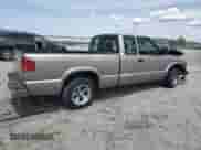 1998 Chevrolet S-10 LS with VIN 1GCCS1942WK250730, listed as a Copart auction lot 57307925 with 115,497 mi miles and Salvage title. Bid and sale history available at DreamBid. Image 3.