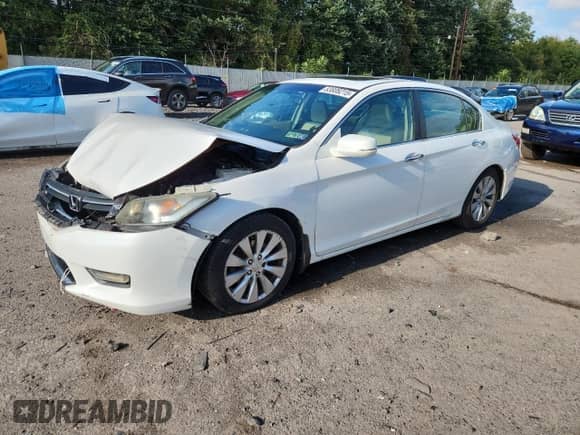 2013 Honda Accord EX z VIN 1HGCR2F79DA053056, wystawiony jako Copart lot #83808215 z przebiegiem 128 687 mil mil oraz Szkoda całkowita • Salvage title. Historia ofert i sprzedaży dostępna na DreamBid. Obrazek 1.